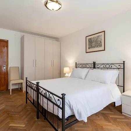 Torre Dell'orologio By Bricola Венеция