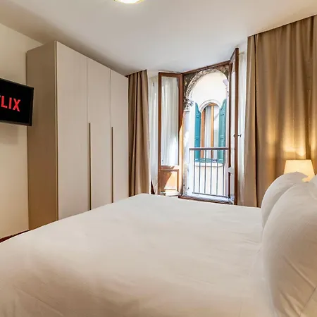 Apartment Torre Dell'orologio By Bricola