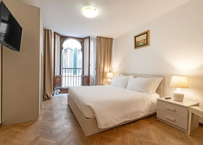 Apartamento Torre Dell'orologio By Bricola