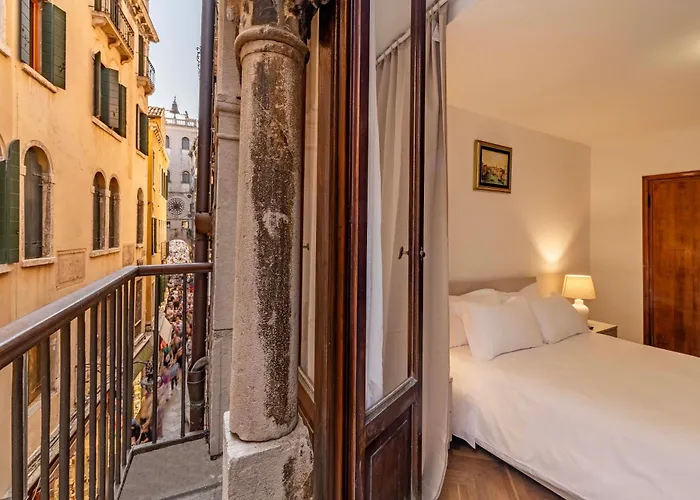 Torre Dell'orologio By Bricola Veneza